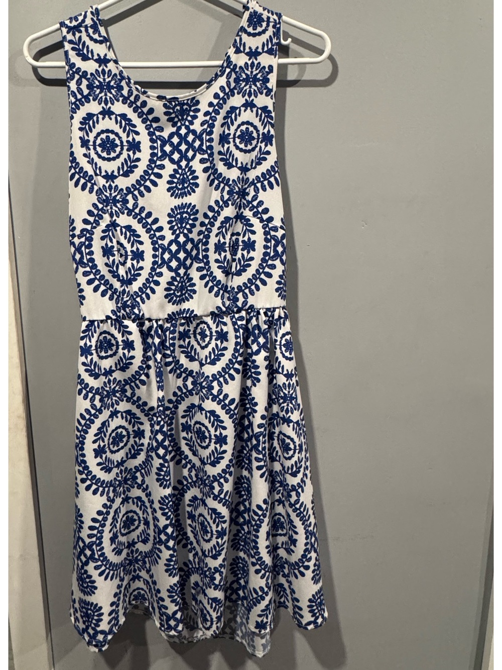 Sleeveless White and Blue Printed Summer Dress